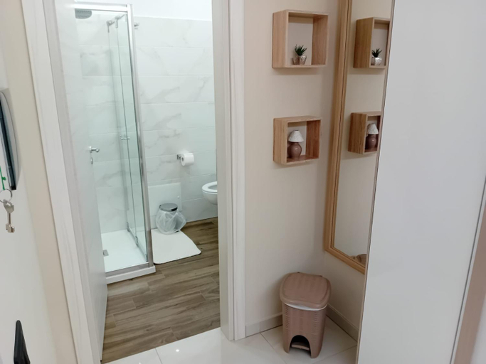 Bathroom 5, B&B Miraville, Salerno