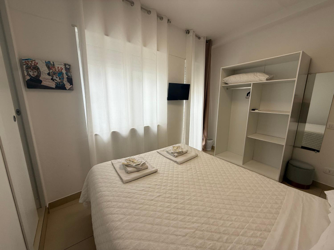 Bedroom 1, Four Rooms Naxos, Messina