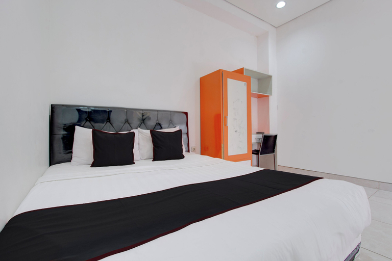 Room 3, Hotel O near Pakuwon Mall formerly House, Sleman