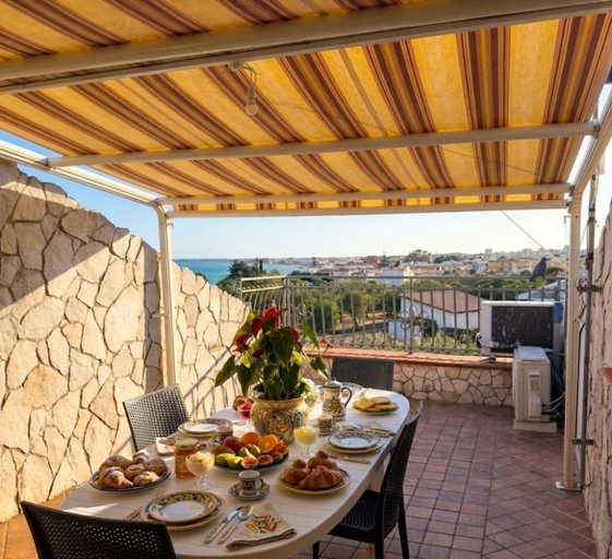 Food & Drinks 5, Villa del Papiro Charme Apartments, Syracuse