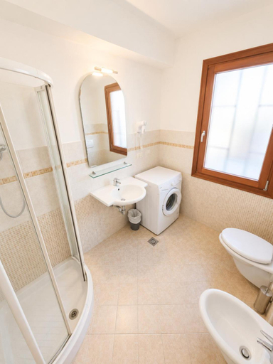Bathroom 2, Residence Guardamar - Agenzia Cocal, Venezia