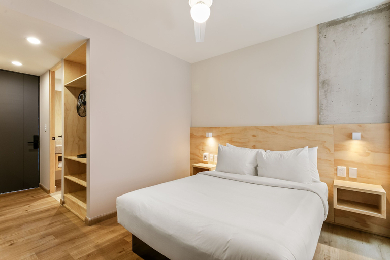 Room 4, El Pocito By Homirent, Querétaro