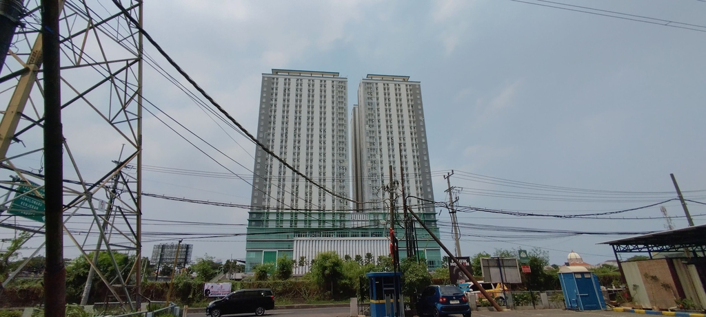 Exterior 3, Convenient 2Br For 4 Pax At Bale Hinggil Apartment, Surabaya
