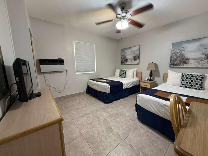 5, Waterfront Boutique Retreat in Hollywood Beach, Broward