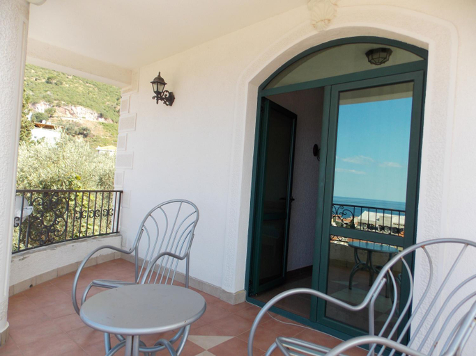 Others 3, Villa Petrovac Guesthouse Rooms