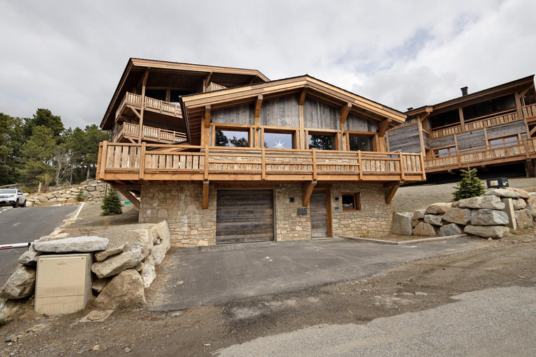 Exterior view 2, Chalet nid des ecureuils, Pyrénées-Orientales