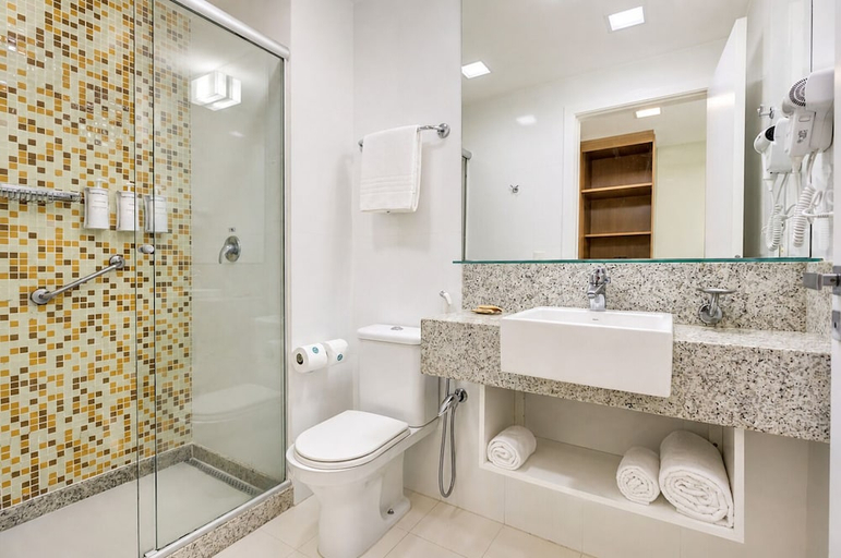 Bathroom 4, Quality Hotel & Suites Brasilia, Brasília