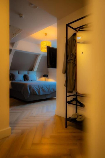 Room 2, MONS GRAND PLACE, Hainaut