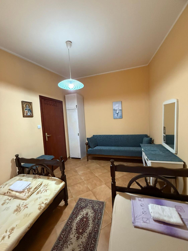 Bedroom 2, Maja Apartmani