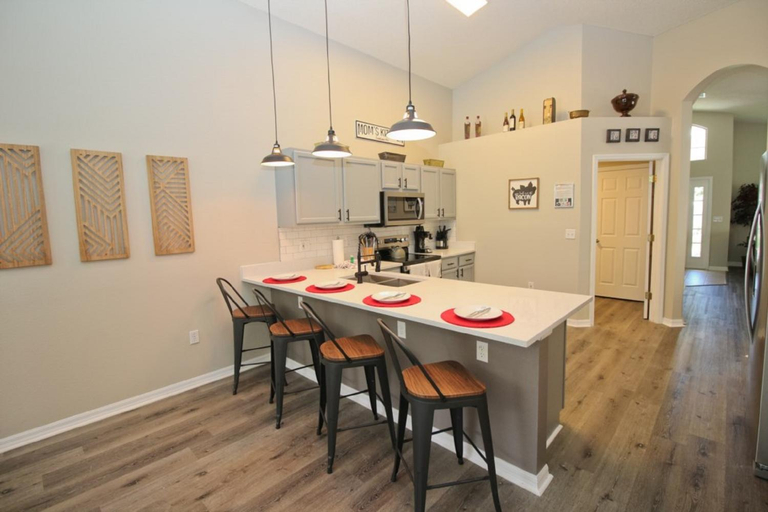 Others 4, Newly Renovated Home With Calming Atmosphere, Osceola