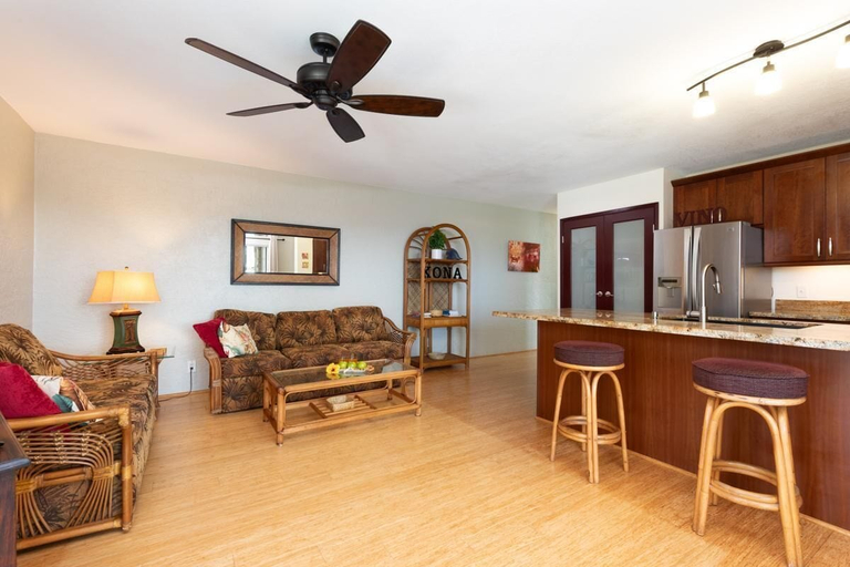Living area 4, Alii Villas#320 Remodeled Top Floor & Ocean Views!, Hawaii