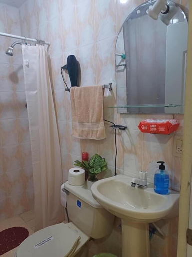 Bathroom 4, Dona Beba Guesthouse, Boca Chica