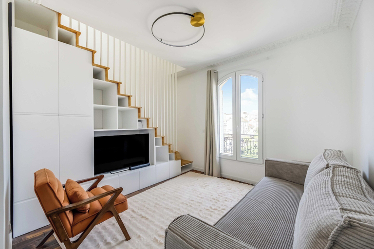 Living area 3, Charming Duplex 2br/6p - Aubervilliers, Seine-Saint-Denis
