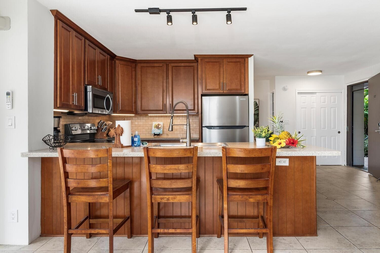 Private kitchen 5, Alii Villas#126 Remodeled With Ocean Views & AC!, Hawaii