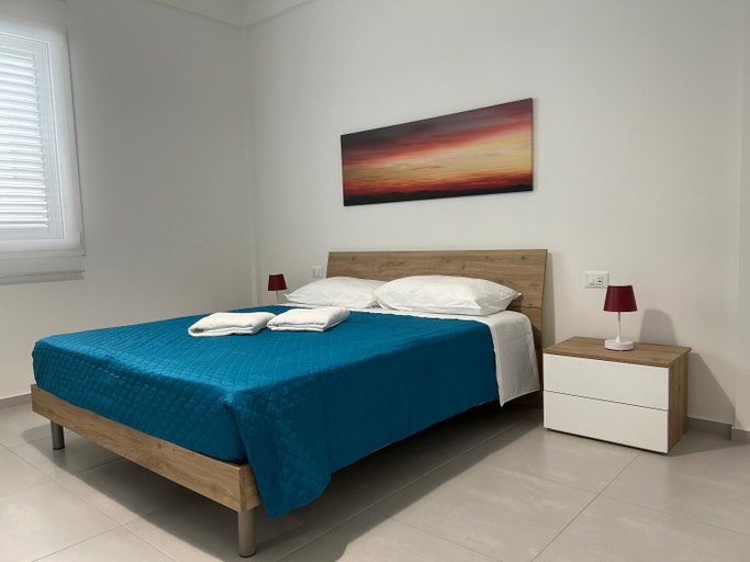 Bedroom 2, Trapani d'Amare Apartments, Trapani