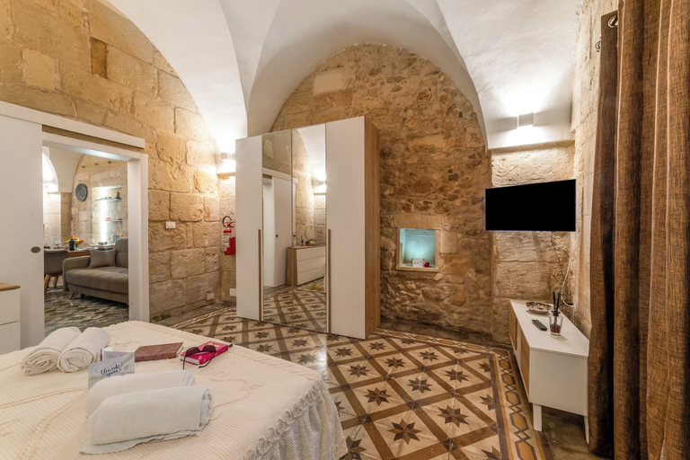 Room 5, Nonnanna Apartment In Martano Historic Centre, Lecce