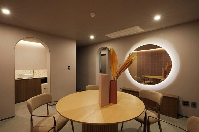 Dining, Lereve Hotel, Gangbuk
