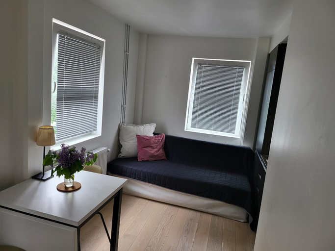 Living area 2, Studio Sleeps 2 Sollentuna Centre, Sollentuna