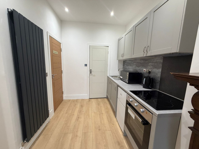 Private kitchen 5, Studio - Sleeps 2 - Free Parking, London