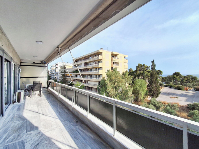 Terrace/patio 3, Elegant Apt at Alimos Marina Sea View, Attica