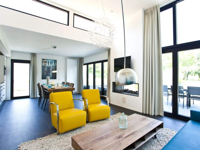 Interior 5, Holiday Home in Halfweg With Terrace, Haarlemmerliede c.a.