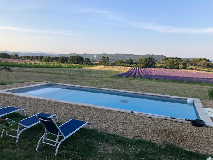 Sport & Beauty 2, Chambre hotes Les Garrigues CUCURON, Vaucluse