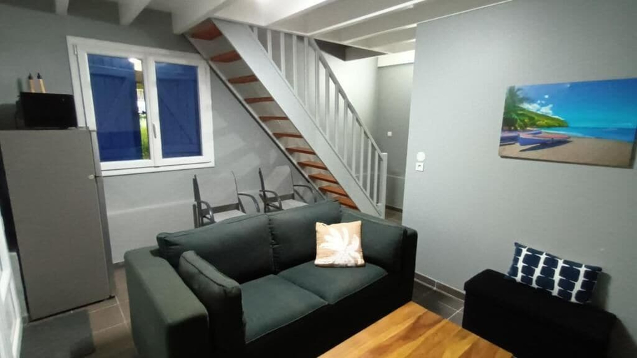 Living area 2, LE DOMAINE DE L'HYLODE, Sainte-Anne