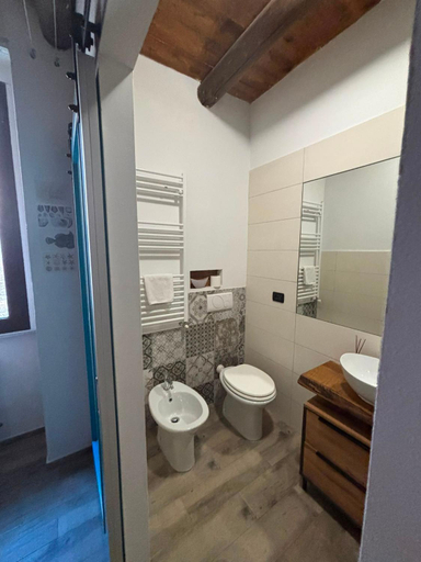 Bathroom 5, Casa Simon, Chieti