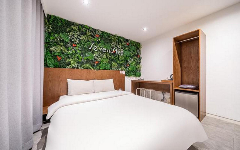 Bedroom 2, Hotel Seven Step, Gyeyang