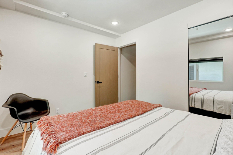 Room 4, L.A Private Cozy 1BR Gated Washer & Dry, Los Angeles