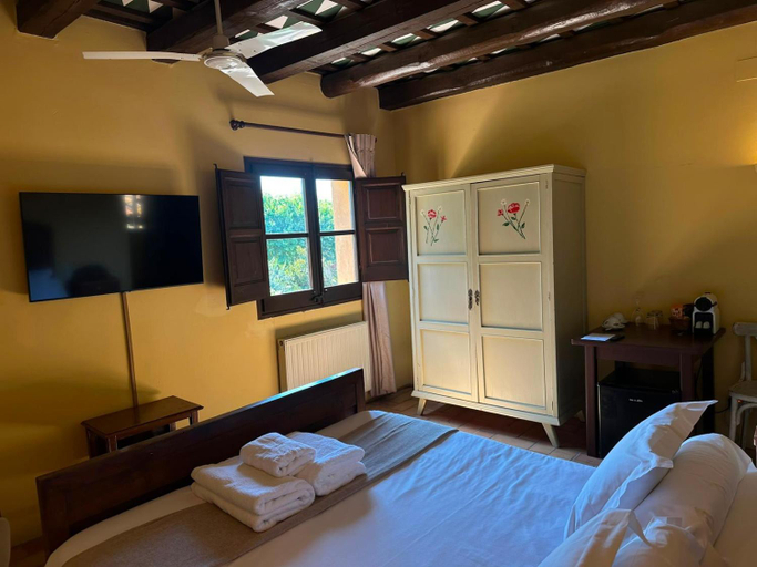 Bedroom 3, Hostal La Riera de Peratallada, Girona