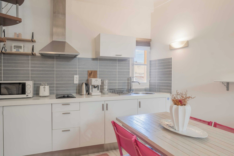 Private kitchen 4, Charming Apartment - 1BR - 2P - Saint-tropez, Var