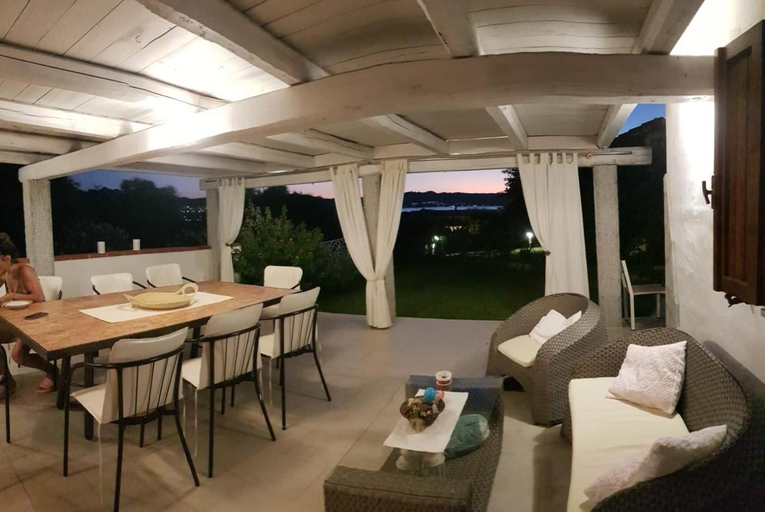 Food & Drinks, Villa Alba Baja Sardinia, Olbia-Tempio