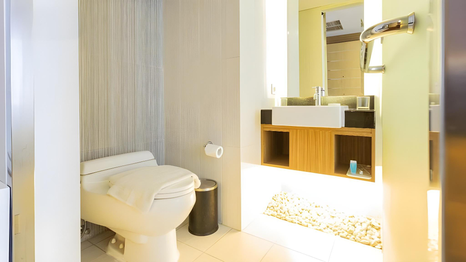 bathroom 8