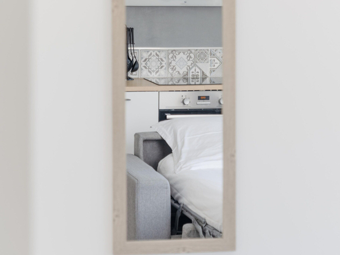 Room 2, Ploudalmézeau Apartment near Treompan Beach, Finistère