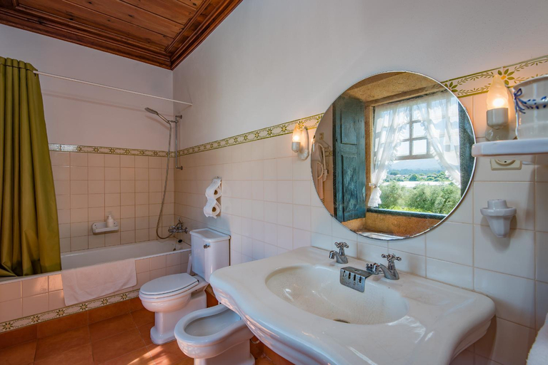 Bathroom 2, Paco de Lanheses - Turismo de Habitacao, Viana do Castelo