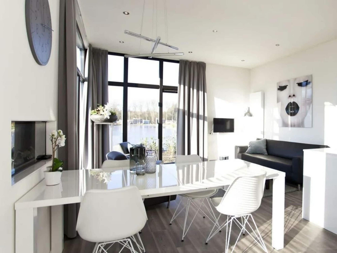 Interior, Cube Exclusive 4, Haarlemmerliede c.a.