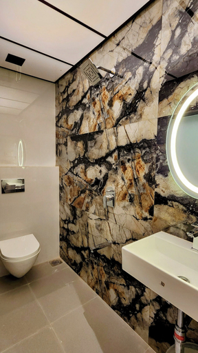 Bathroom 4, Peace International, Mumbai Suburban