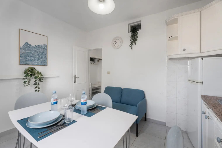 Dining room 5, Charming 1-bedroom Apartment With Ocean View in Arona, Santa Cruz de Tenerife