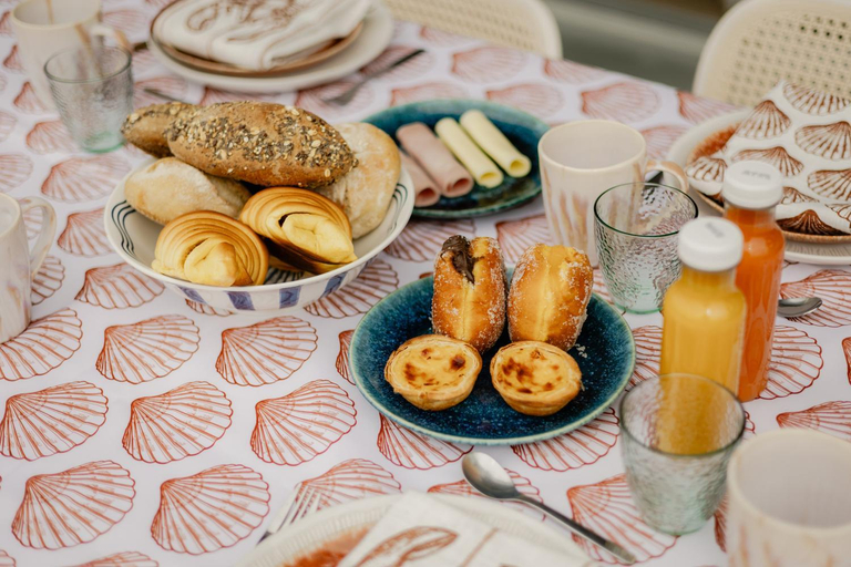 Food & Drinks, Shellter Apartments by the Sea, Marinha Grande