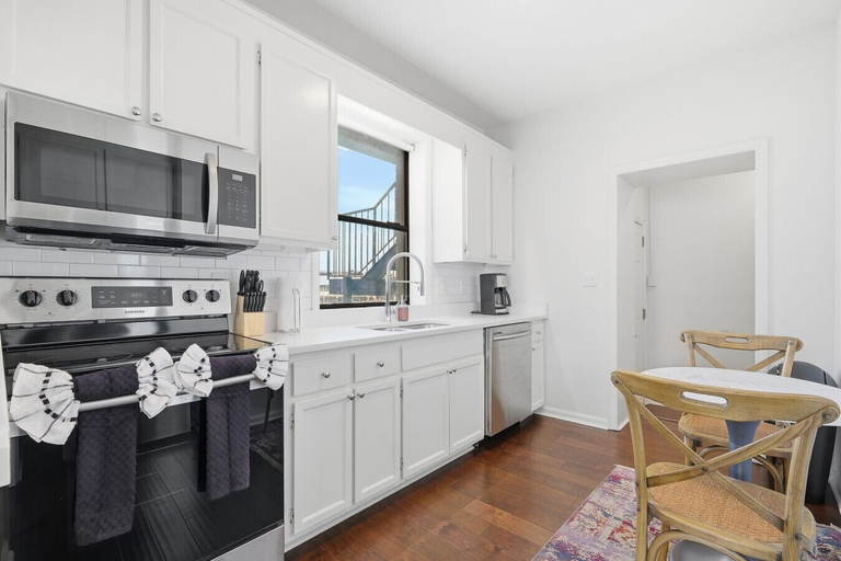 Interior 3, Cozy 3BR Near Vanderbilt & Downtown Parking, Davidson