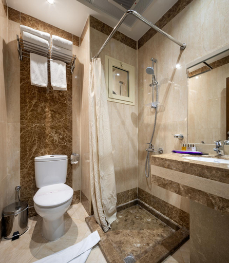 Bathroom 4, Boudl Ajyad, Makkah