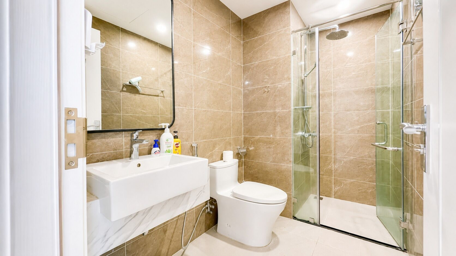 Bathroom 2, 1 Bedroom Vinhomes Smart City, Từ Liêm