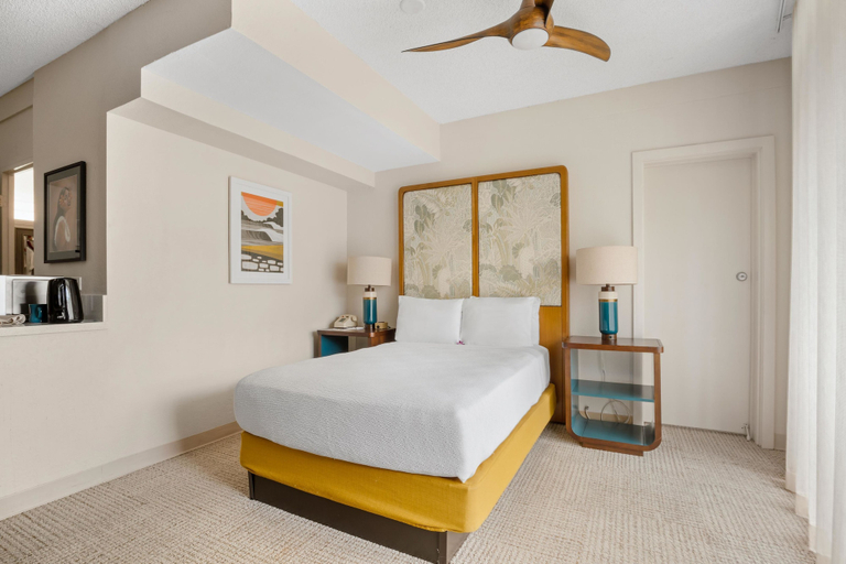 Bedroom 4, White Sands Hotel, Honolulu
