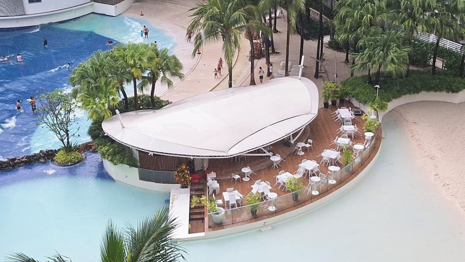 Outdoor pool 2, Azure Staycation Elegant Condos, Parañaque