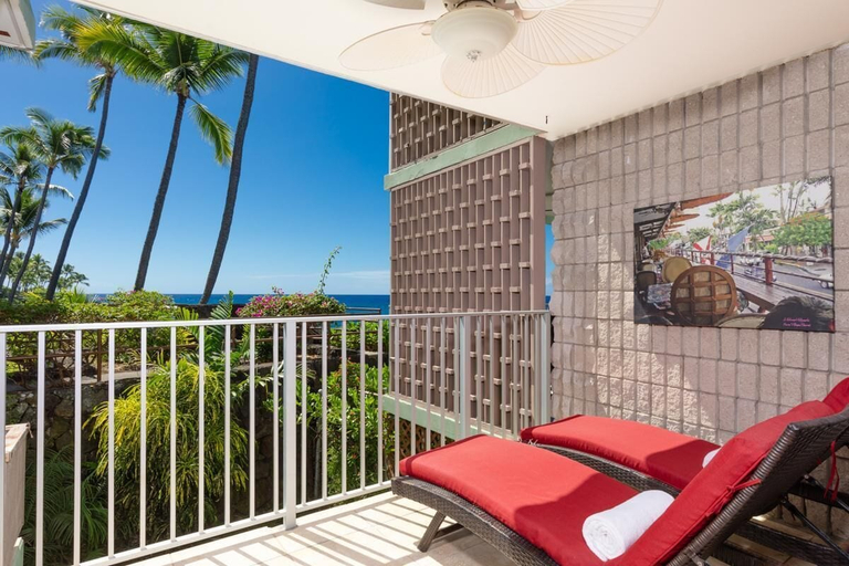 Property grounds 5, Alii Villas #135 Oceanfront, Remodeled With AC!, Hawaii