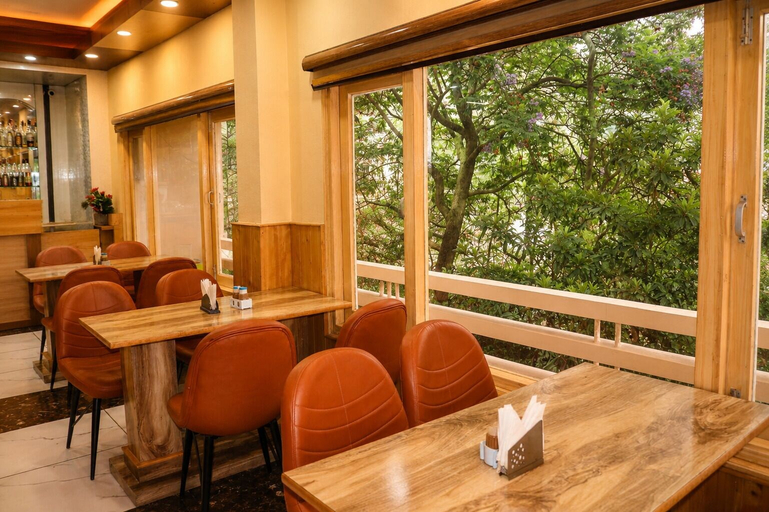 Dining, Jannat Hotel - Solan, Solan