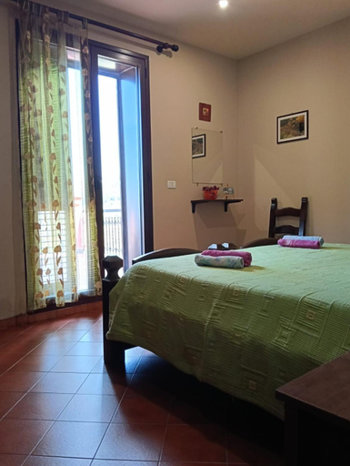 Bedroom 4, B&b La Vittoriana, Catania