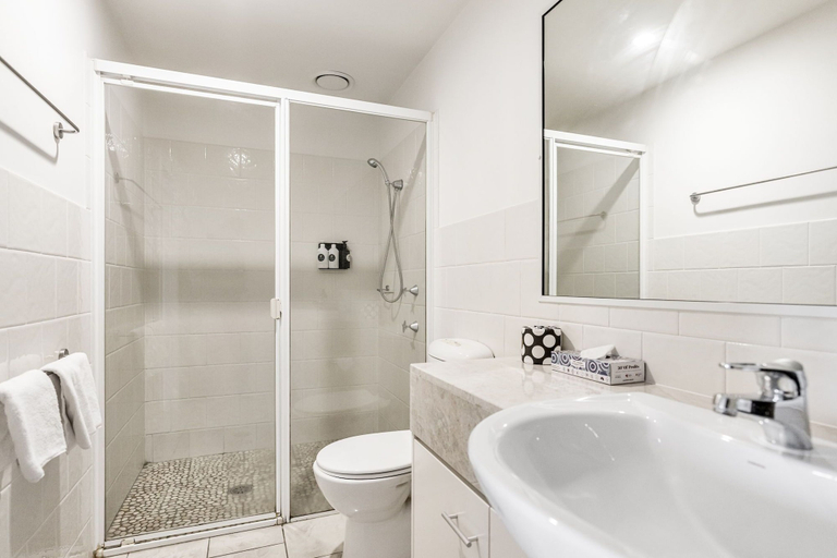 Bathroom 5, Riverside Apartments & Hotel Ballina, Ballina