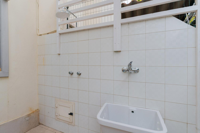 Bathroom 3, La playa Rivabella, Lecce